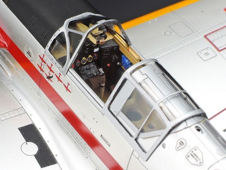 25424T Ki-61-Id Hien SP & Decals Tamiya