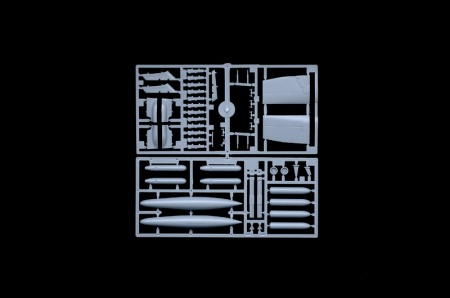 2788ИТ Самолет SKYRAIDER A-1H Italeri