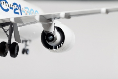 7033 Пассажирский авиалайнер МС-21-300 Звезда