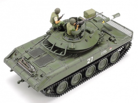 35365T Американский танк Sheridan. Вьетнамская война. С тремя фигурами. Tamiya