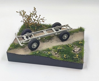 HE-35213 Подставка Дорожка (Аксессуары в комлекте) Размер 25*15*10