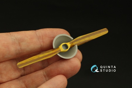 QL32008 Деревянные пропеллеры Axial (Wingnut Wings)