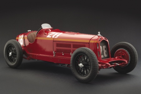 4706ИТ Автомобиль ALFA ROMEO 8C 2300 Monza Italeri