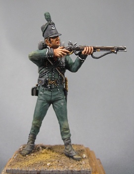 CHM-54089. Британский стрелок 95-го легкого пехотного полка, 1807-15 гг. (В комплекте 2 варианта голов) 54 мм. Материал – смола