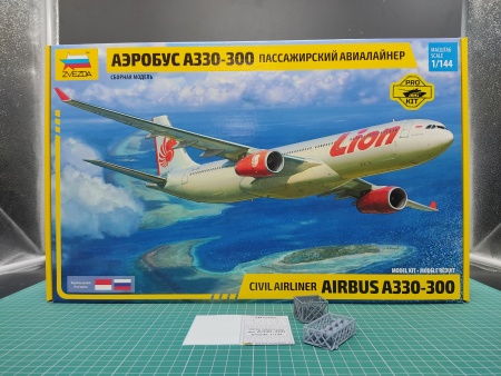 7044PK Пассажирский самолет Airbus A330-300