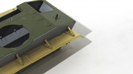 MD 035450 Т-70Б надгусеничные полки (Звезда)