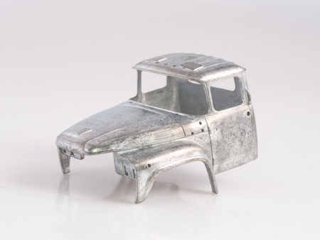 1364AVD Сборная модель Загрузчик сеялок автомобильный ЗСА-7 (133ГЯ) AVD Models