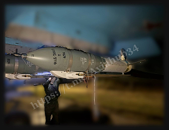 AM48372 Авиабомба ФАБ-500 УМПК реактивная с увеличенной дальностью 2 шт. (Не для свободной продажи)