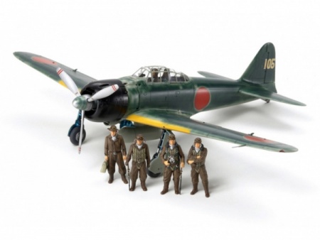 61108T Mitsubishi A6M3/3a (ZEKE), с четырьмя фигурами пилотов Tamiya