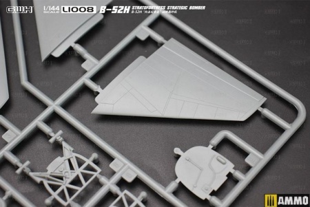 L1008 B-52H Stratofortress Strategic Bomber Great Wall