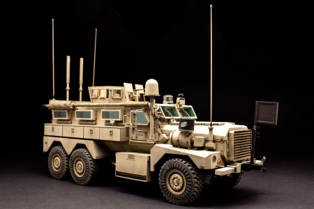 SS-005 U.S. COUGAR 6x6 MRAP VEHICLE Meng