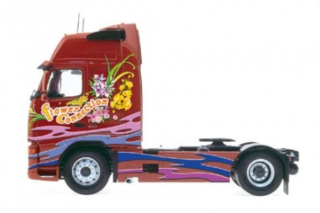 3821ИТ Автомобиль Volvo FH16 Globetrotter XL Italeri