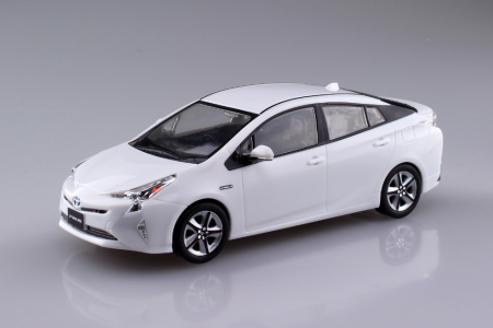 05416 Toyota Prius XW30 (Super white II) Aoshima