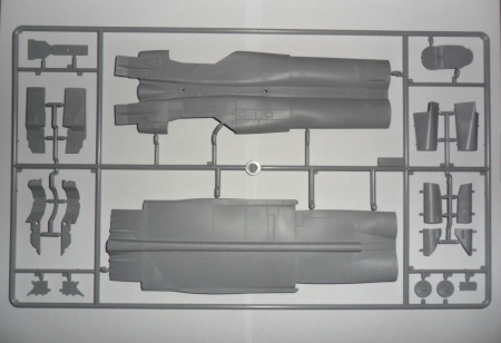48904 МиГ-25 РБФ, Советский самолет-разведчик ICM
