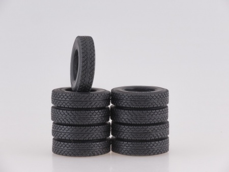 7040AVD Сборная модель МАЗ-6422 с полуприцепом МАЗ-9506-30 AVD Models 7040AVD Сборная модель МАЗ-6422 с полуприцепом МАЗ-9506-30 AVD Models