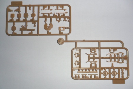 35674 Российский пулемёт Максим (1910г) ICM