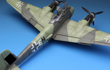 LS-003 Messerschmitt Me410A-1 Hight Speed Bomber Meng