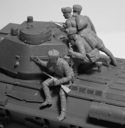 Набор фигурок 35640 Фигуры, Советский танковый десант (1943-1945 г.) ICM Набор фигурок 35640 Фигуры, Советский танковый десант (1943-1945 г.) ICM