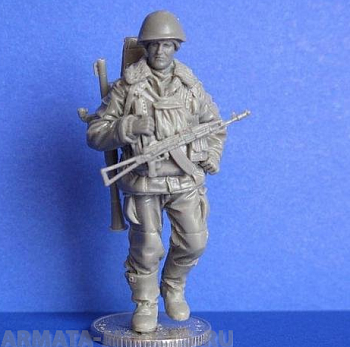 MCF35021 Современный российский солдат