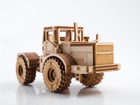 12201BAUMI Сборная модель Трактор К-700 Baumi
