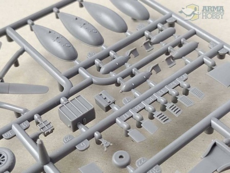 AH70038 P-51 B/C Mustang™ Arma Hobby