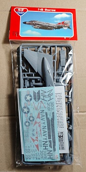 SF-72010 Самолет F-4B Фантом