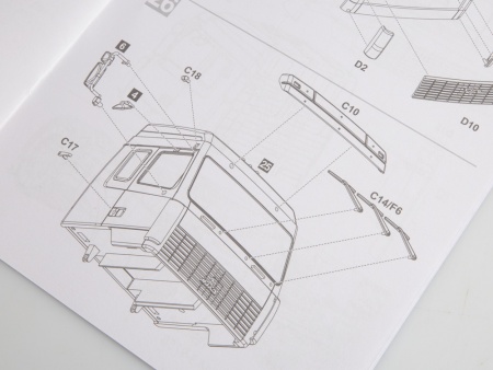 7069AVD Сборная модель МАЗ-5440 с полуприцепом МАЗ-9758 AVD Models