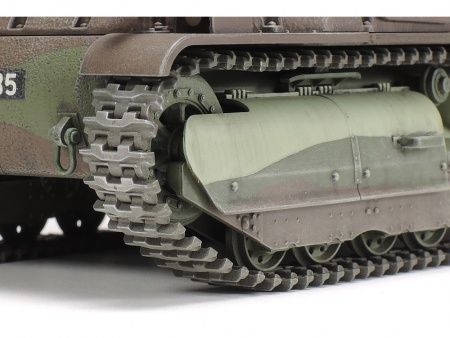 35344 Французский средний танк SOMUA S35, с одной фигурой Tamiya