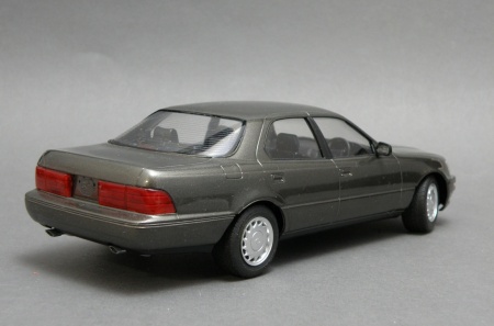 24114 Сборная модель Lexus LS400 Tamiya