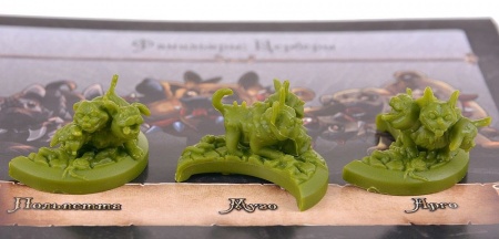 915520HW Войны Черной Розы. Фамильяры: Церберы