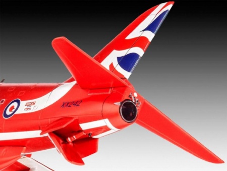 04921 Легкий штурмовик Hawk T1 Red Arrows Revell