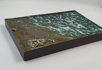 HE-72080 Подставка Высадка на берег