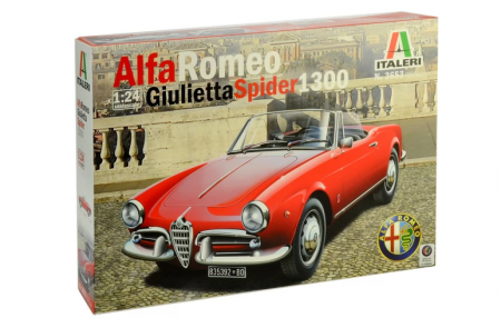 3653ИТ Автомобиль Альфа Ромео GIULIETTA SPIDER 1300 Italeri