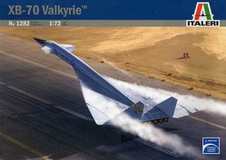 1282ИТ Самолет XB-70 Valkyrie Italeri