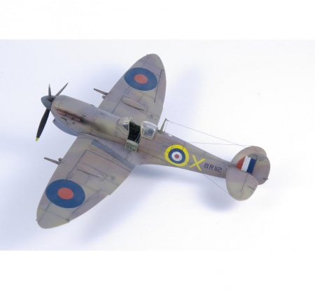 SH48051 Supermarine Spitfire Mk.VC Malta Defender Special Hobby