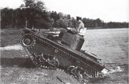 SPM35018 3т. Домкраты для легких танков