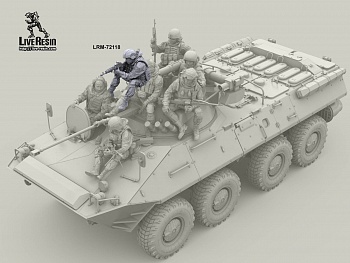 LRM72118 Современные Российские солдаты на броне БМП, Танка - автоматчик ведет огонь с башни