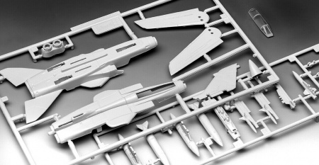 06451RE Боевой реактивный самолёт Tornado IDS Revell