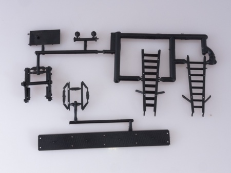7060AVD Сборная модель МАЗ-200В с полуприцепом НАМИ-790 AVD Models