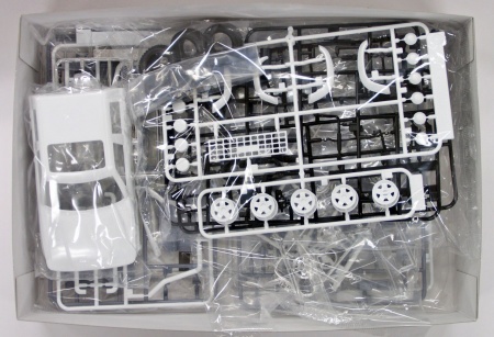 05228 Toyota HiLux Pick Up Double Cab '94 LN107 Aoshima