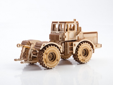 12201BAUMI Сборная модель Трактор К-700 Baumi