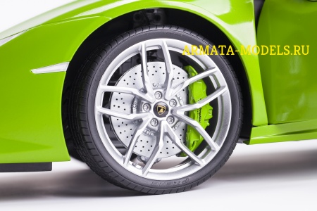 HK109 Lamborghini Huracan Verde Mantis 1:8 Pocher