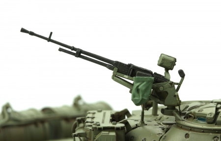 TS-033   RUSSIAN MAIN BATTLE TANK T-72B1 1/35 Meng