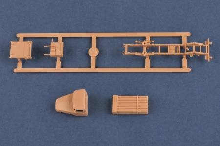 82931 РСЗО  Russian BM-21 Grad Multiple Rocket Launcher Hobby Boss