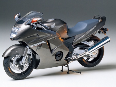 14070 Honda CBR 1100XX S. Blackbird Tamiya