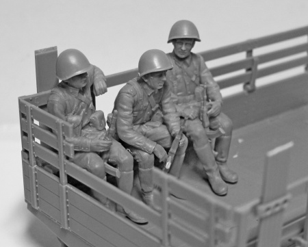 Набор фигурок 35636 Фигуры Советские военнослужащие (1979-1991), (5 фигур) ICM