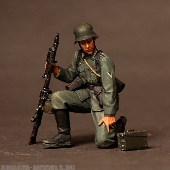 3523SOGA German machine gunner. 1939-42 3523SOGA German machine gunner. 1939-42