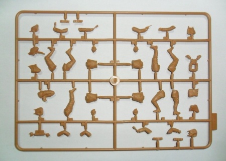 35695 Фигуры, Германская пехота в противогазах (1918 г.) ICM