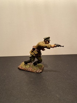 5145ТБ ВИМ, махновец с кинжалом стреляющий из нагана, анархистское движение, Гражданская война в России, 1/35 5145ТБ ВИМ, махновец с кинжалом стреляющий из нагана, анархистское движение, Гражданская война в России, 1/35