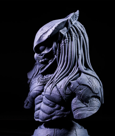 AM1027 Бюст Хищник